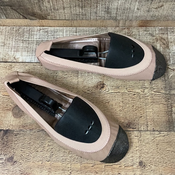 Yosi Samra Samara foldable ballet flats tan silver toe Size 7